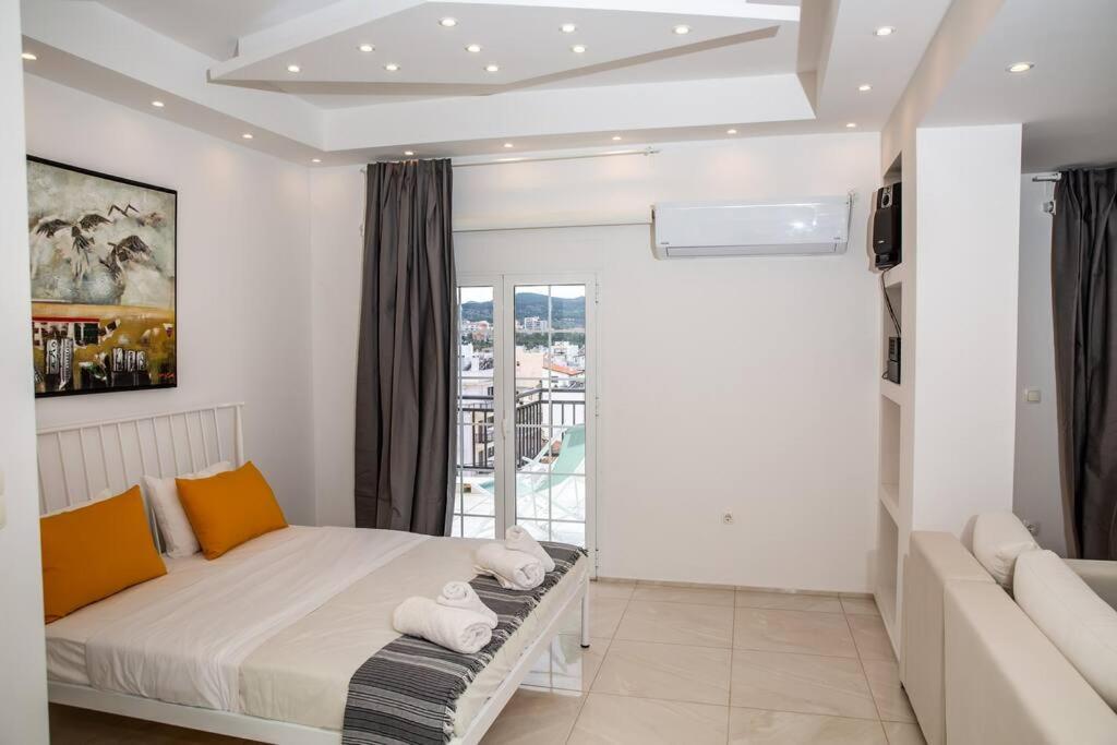 Seafront Central Apt In Lavrio Appartement Buitenkant foto