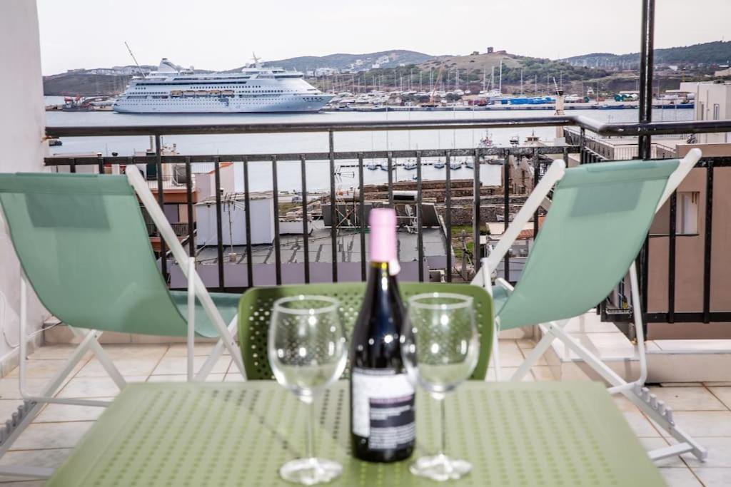 Seafront Central Apt In Lavrio Appartement Buitenkant foto