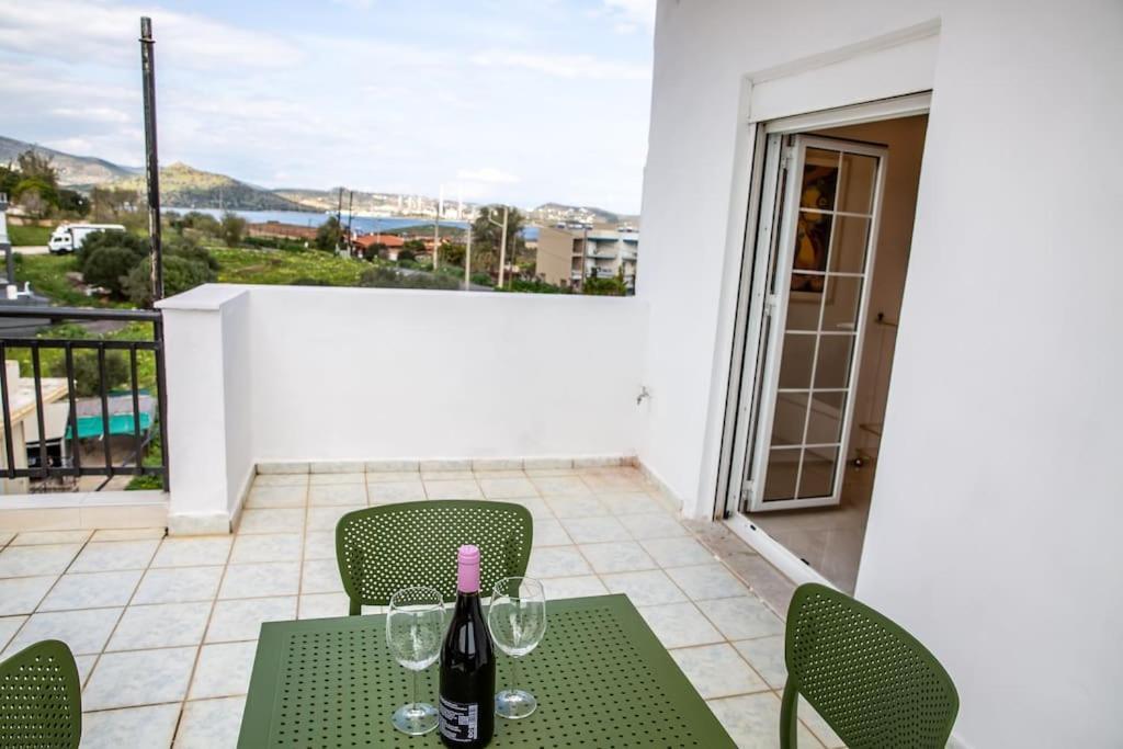 Seafront Central Apt In Lavrio Appartement Buitenkant foto
