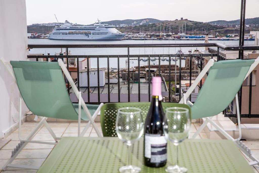 Seafront Central Apt In Lavrio Appartement Buitenkant foto